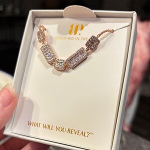 Bomb Party April bracelet-